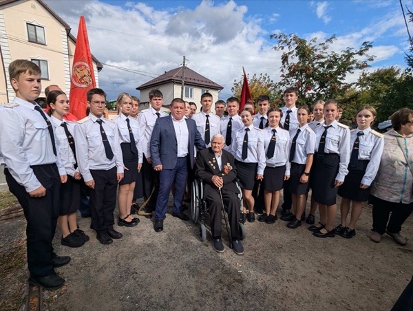 Поздравление ветерана Великой Отечественной войны с вековым юбилеем